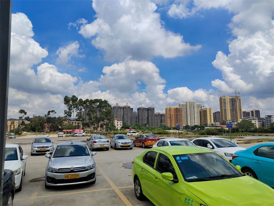 西鄉(xiāng)塘區(qū)永興駕校民大北門訓(xùn)練場